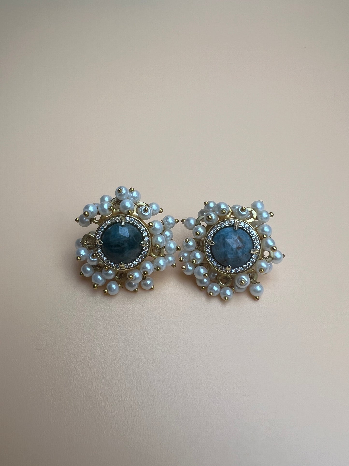 Apatite Full Cluster Studs