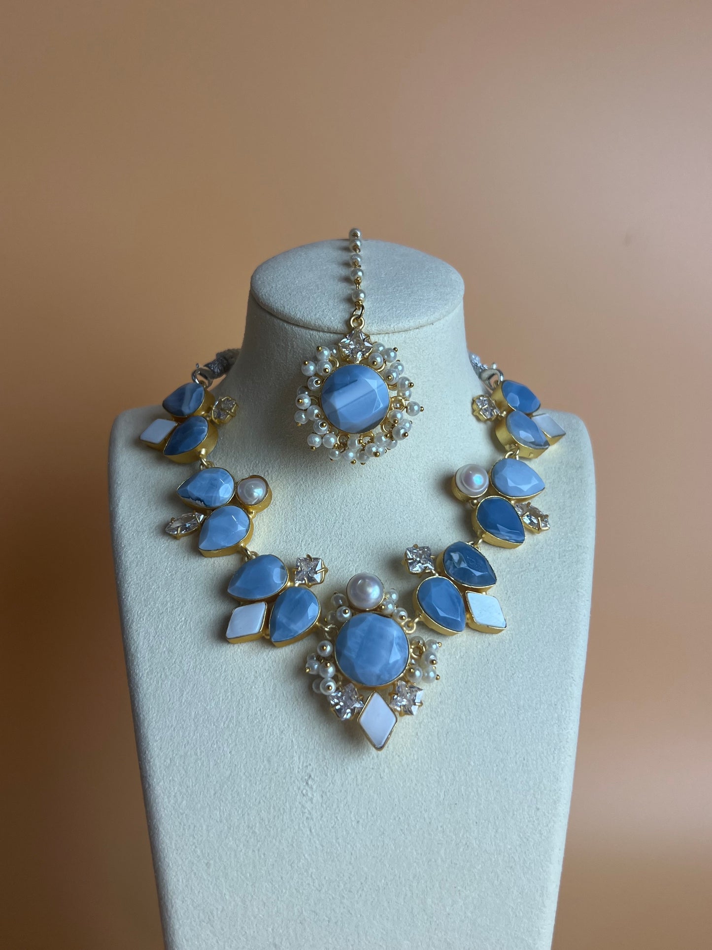 Isara Angelite Set