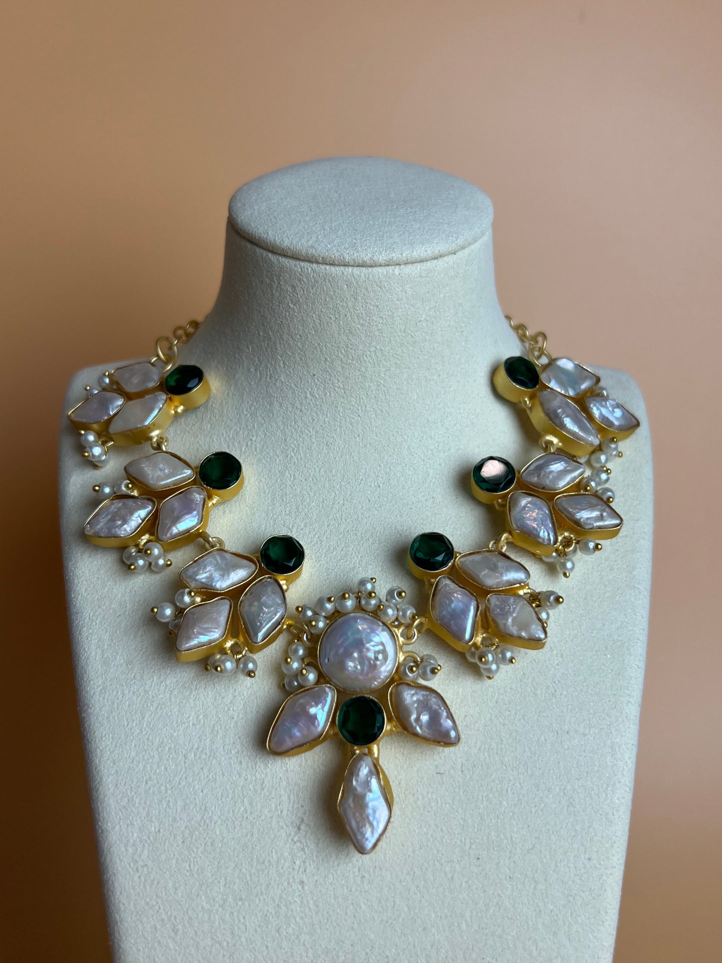 Isara Baroque Pearl and Green Onyx Set