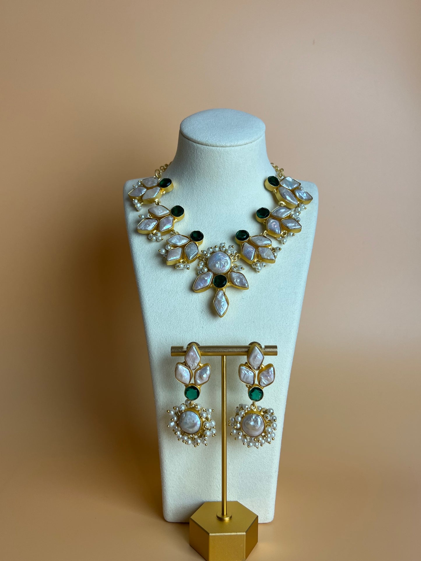 Isara Baroque Pearl and Green Onyx Set