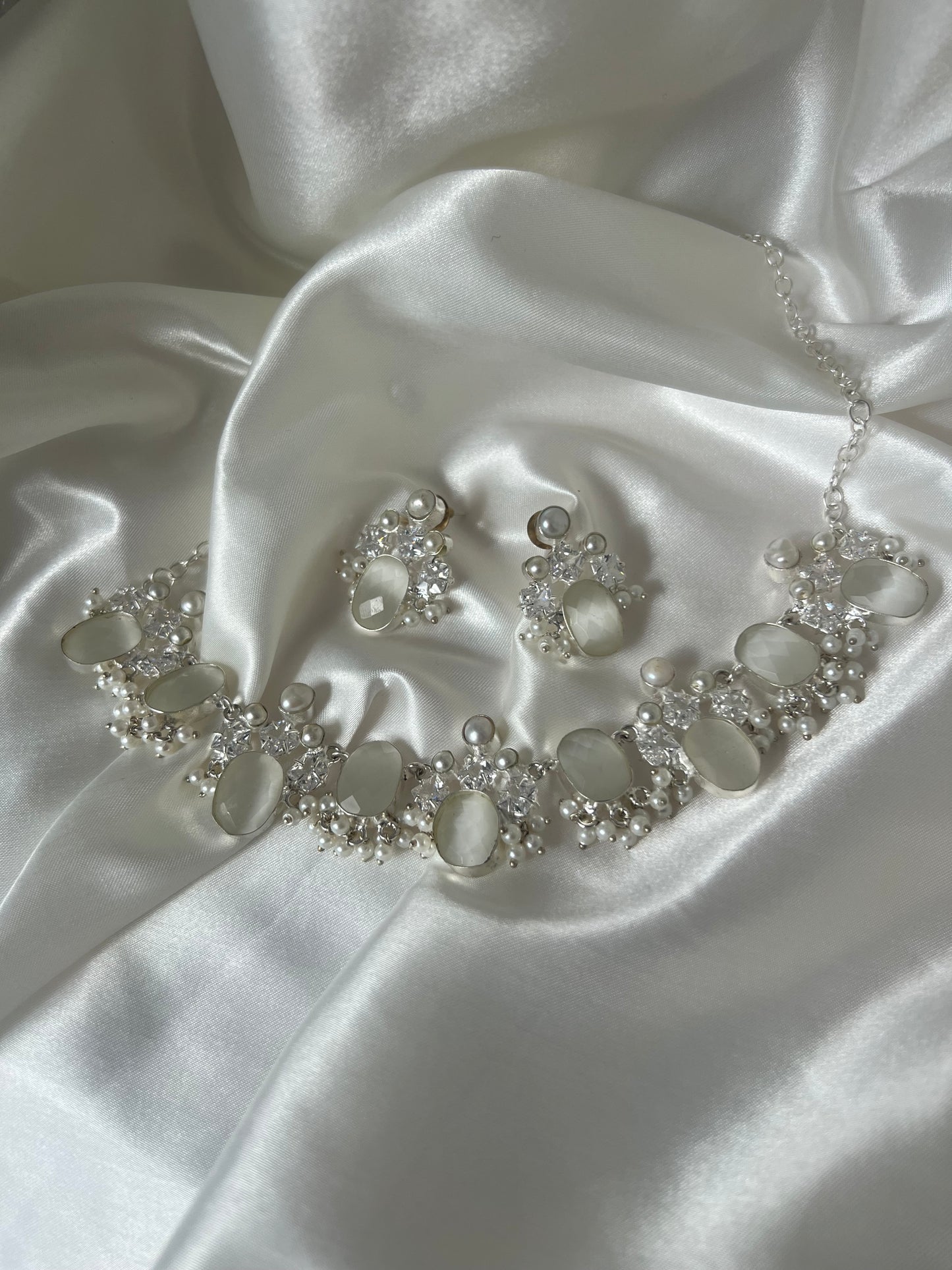 Grey Selene Siver Set